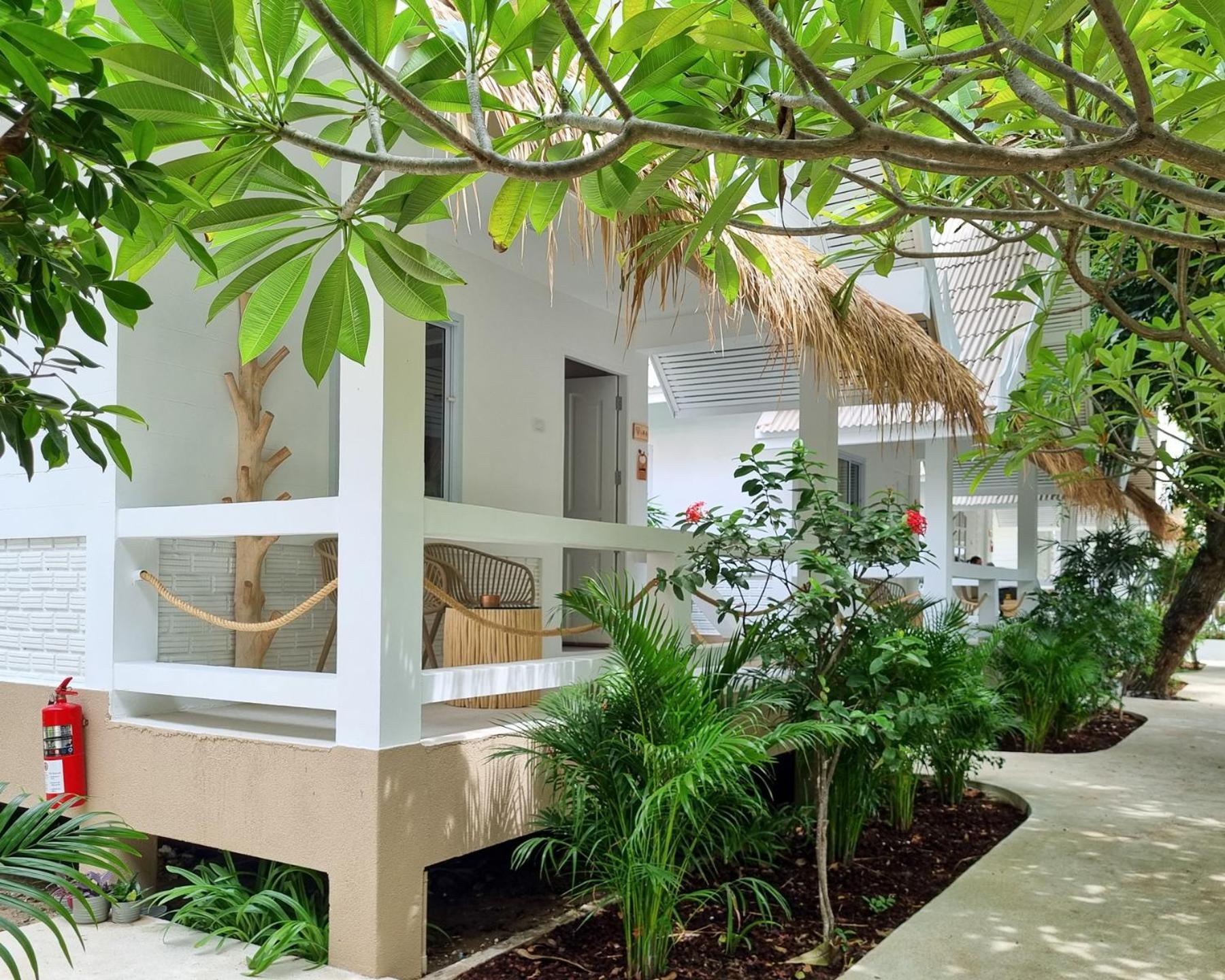 Elephant Beach Club & Resort Samui Praia Chaweng Exterior foto