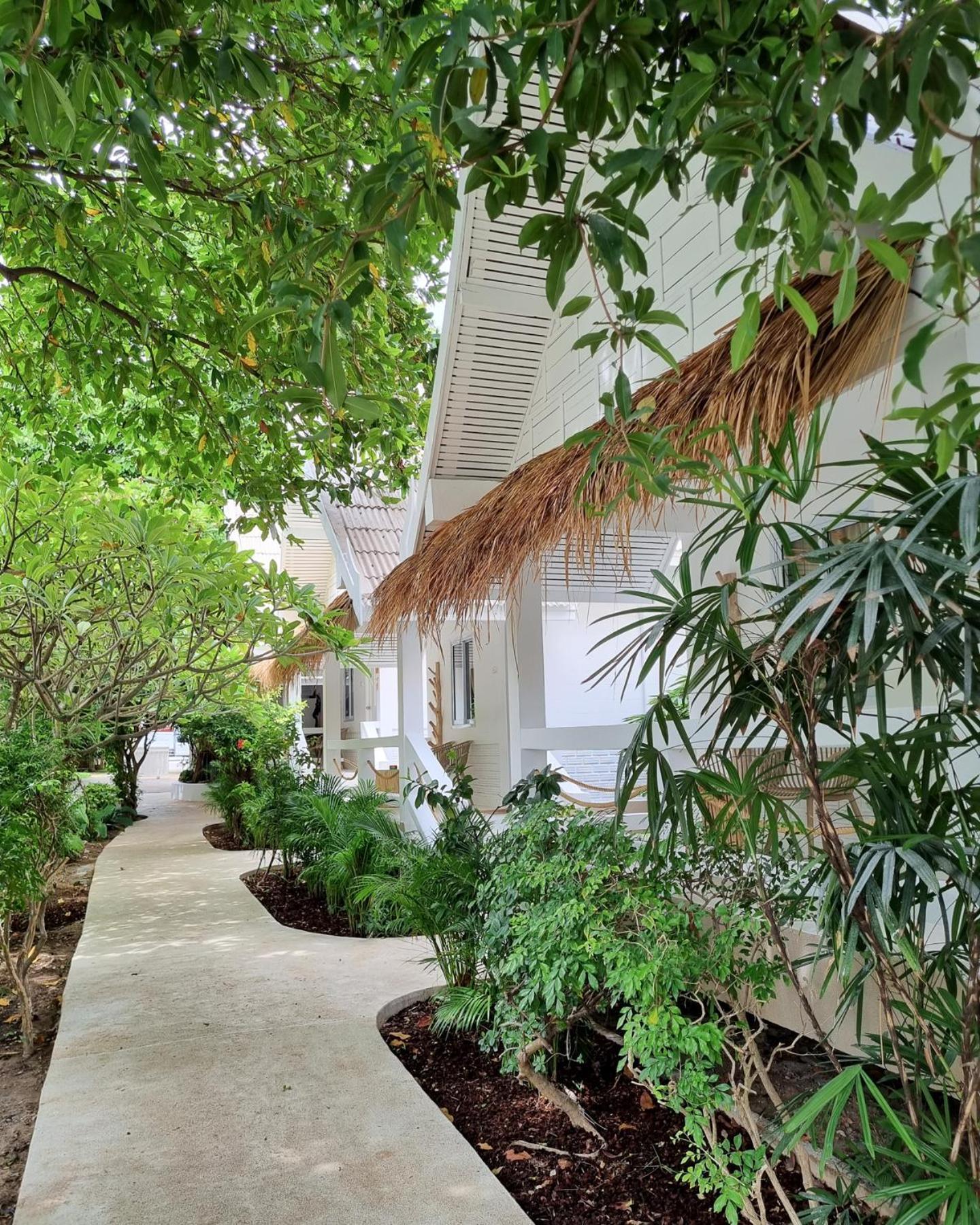 Elephant Beach Club & Resort Samui Praia Chaweng Exterior foto