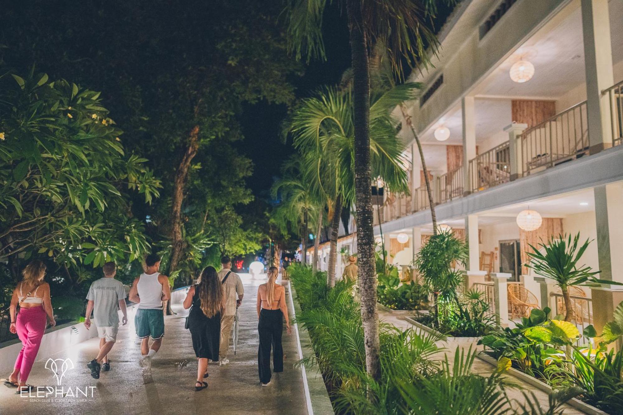 Elephant Beach Club & Resort Samui Praia Chaweng Exterior foto